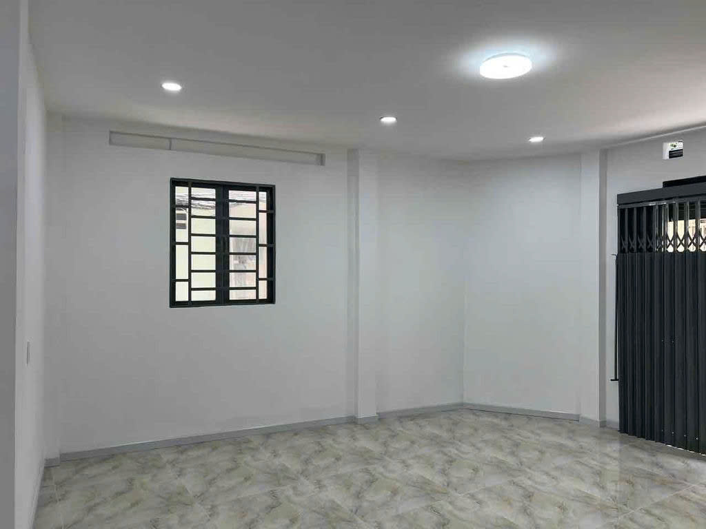 Nhà hẻm Bà Hạt, 6x6 m, 2 phòng ngủ, có máy lạnh