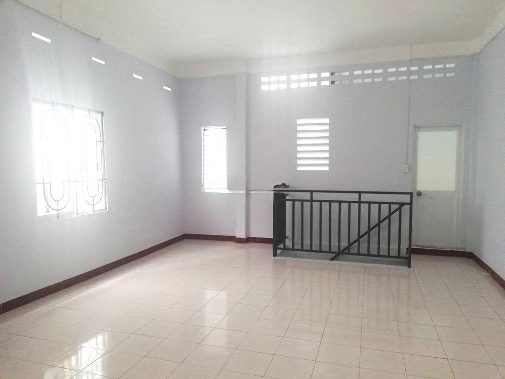 Nhà hẻm Đường 3 tháng 2, 5x10m, 3 phòng ngủ