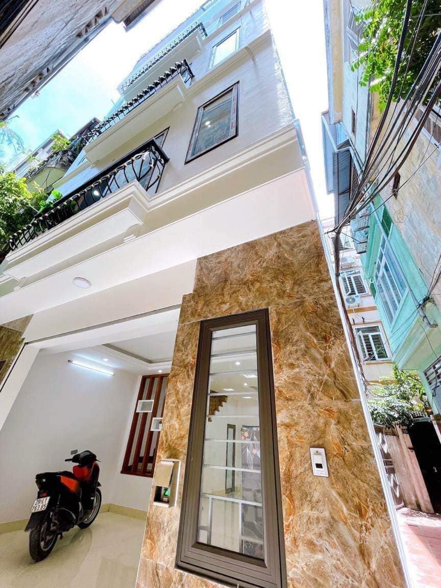 TÒA NHÀ CCMN HOÀNG QUỐC VIỆT – TRUNG TÂM CẦU GIẤY – VÀI BƯỚC RA PHỐ – 9 PHÒNG KHÉP KÍN – LÔ GÓC 3 THOÁNG – DÒNG TIỀN