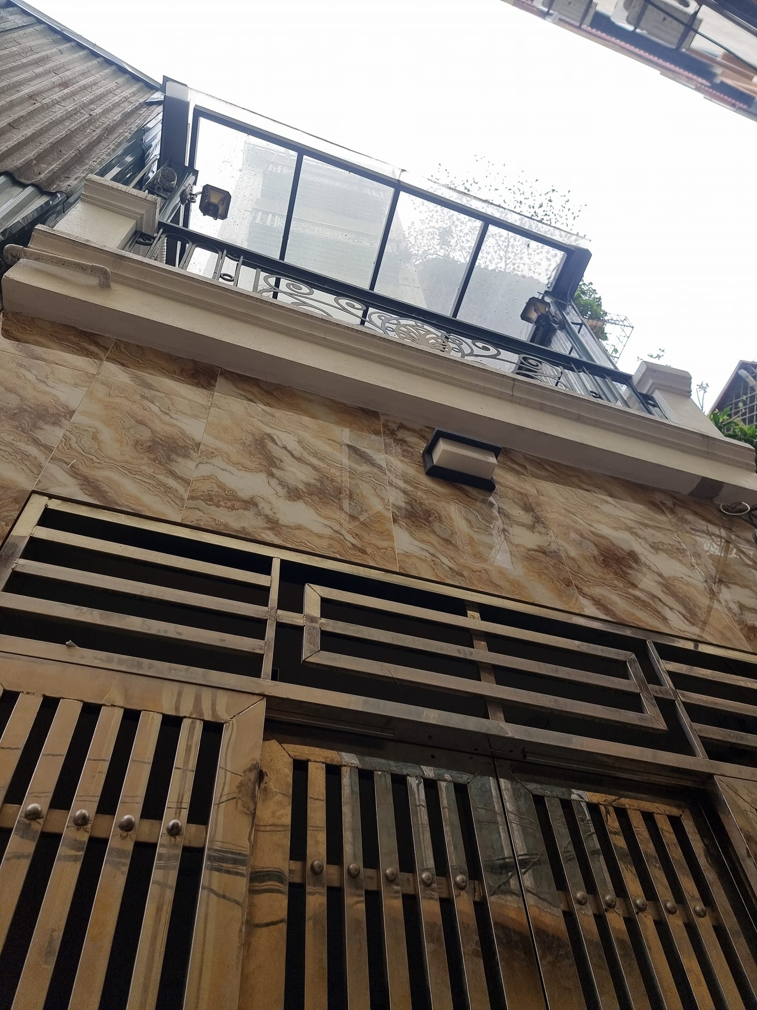 CHUNG CƯ MI NI CẦU GIẤY - DÒNG TIỀN 60T/THÁNG - NHÀ MỚI 2 THOÁNG - THANG MÁY - 9 PHÒNG KHÉP KÍN - 50M RA MẶT PHỐ -