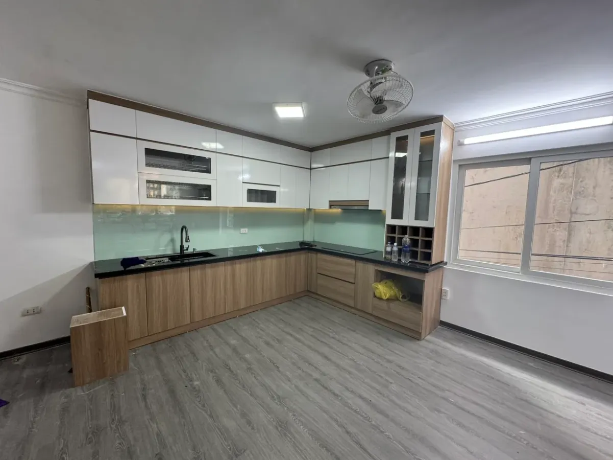 Chị em cần nhượng gấp nhà đẹp kinh doanh Tây Sơn-Đống Đa-5 tầng lô góc nở hậu 45m2 13,8 tỷ