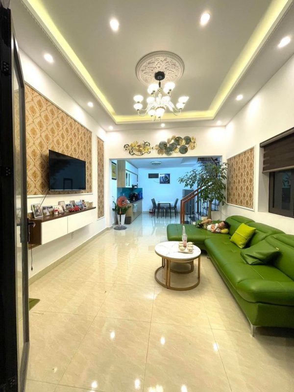 Bán nhà La Khê, Hà Đông, cách phố Quang Trung chỉ 100m, Diện tích 56m2, 3 tầng, Giá nhỉnh 5 Tỷ.