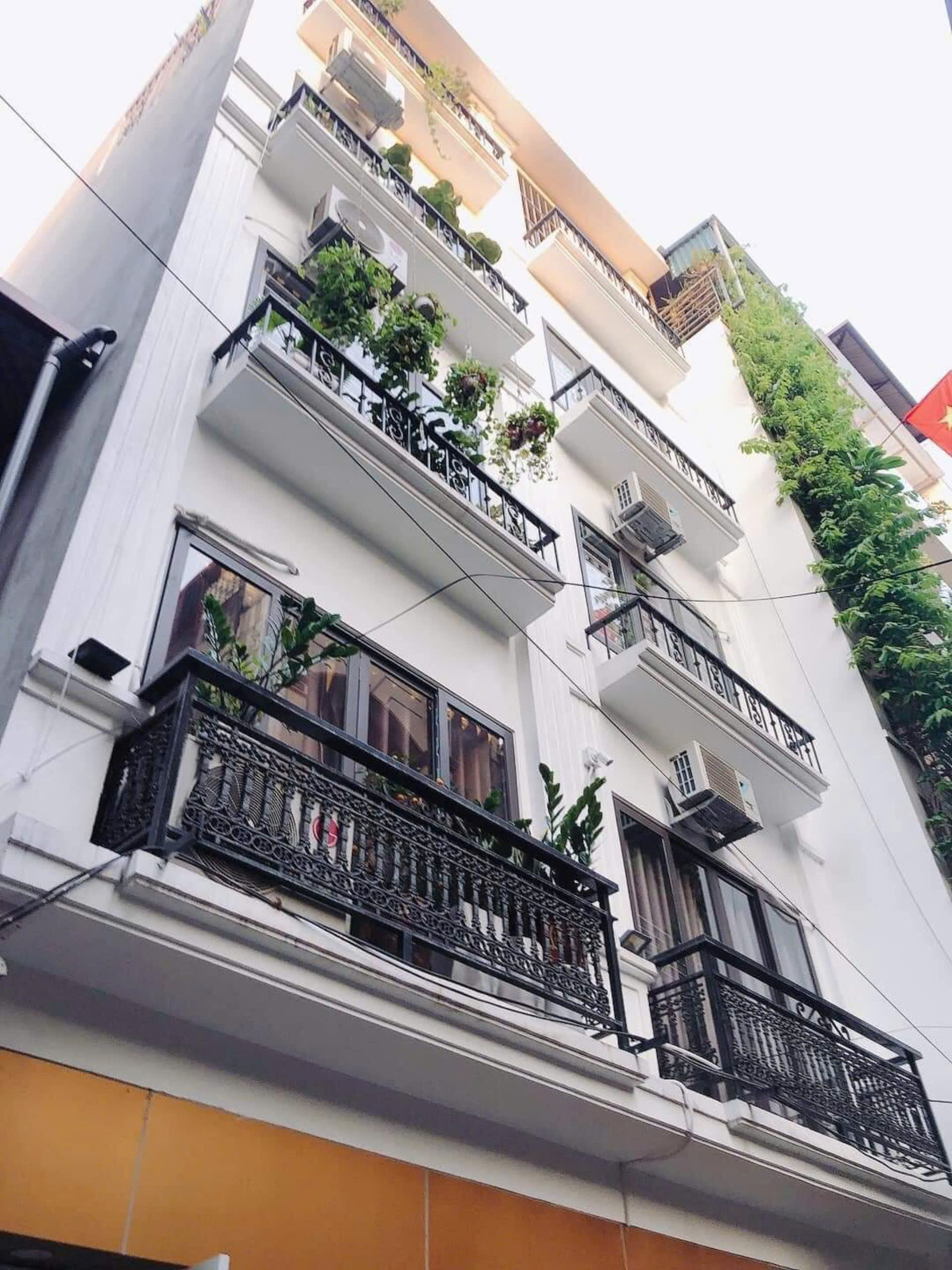 CƠ HỘI! BÁN LUÔN NHÀ Mới koong Lĩnh Nam gần Trường, Chợ Mai Động. DT 45m × 5T Chỉ 5 tỷ 840 triệu