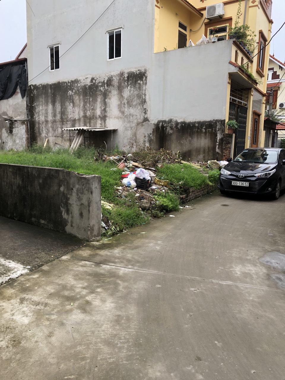 Bán gấp đất Dt 46m2 full thổ cư Tổ 2 TT Chi Đông, Mê Linh, Hà Nội Đường trước đất 3m Mà giá chỉ có 3xxtr/m2 Gần