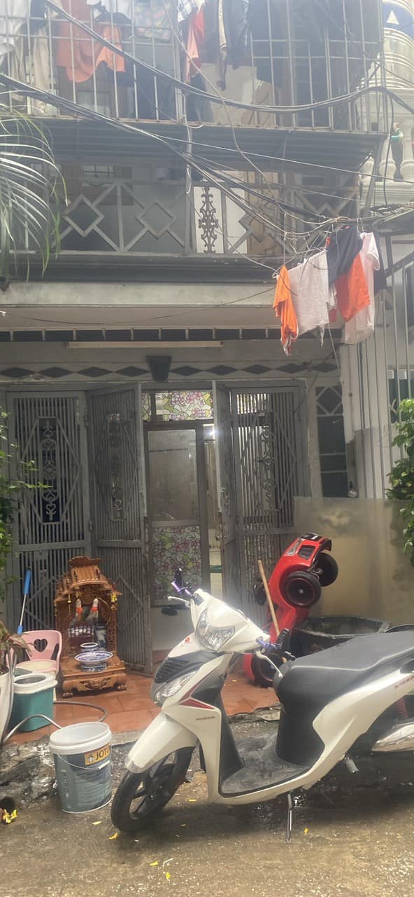 CẦN CHO THUÊ NHÀ NGUYÊN CĂN NGÕ Ô TÔ PHỐ TÂN MAI 60M2, 2 TẦNG, 2 NGỦ, 6 TRIỆU