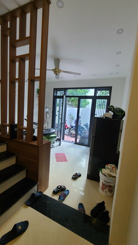 BÁN NHÀ THƯỢNG THANH, 43M2, 5 TẦNG, GẦN CHUNG CƯ HOME LAND, NGÕ NÔNG, GẦN Ô TÔ