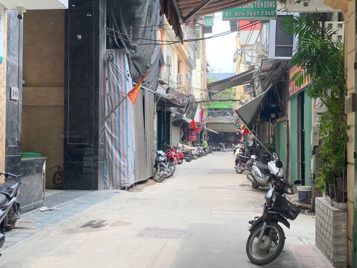 Bán Nhà Đống Đa Đặng Tiến Đông 8,2 Tỷ, 63m2 5 Tầng MT 5,8m ,20 Ra Đường Ô Tô