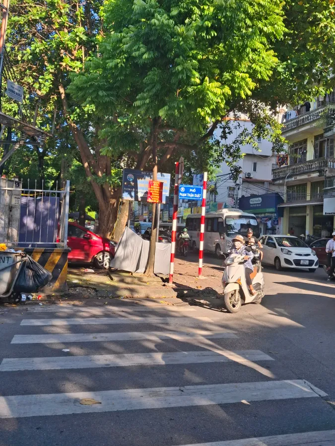 Bán nhà trung tâm quận Cầu giấy Phố Phạm Thận Duật phân lô 5 tầng 15 tỷ