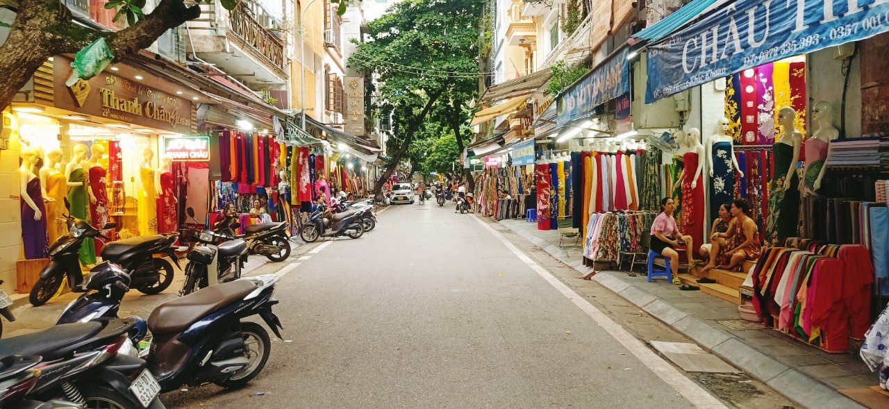 Cần bán căn mặt phố 4 tầng VIP nhất phố Phùng Khắc Khoan. : 0975.997.166