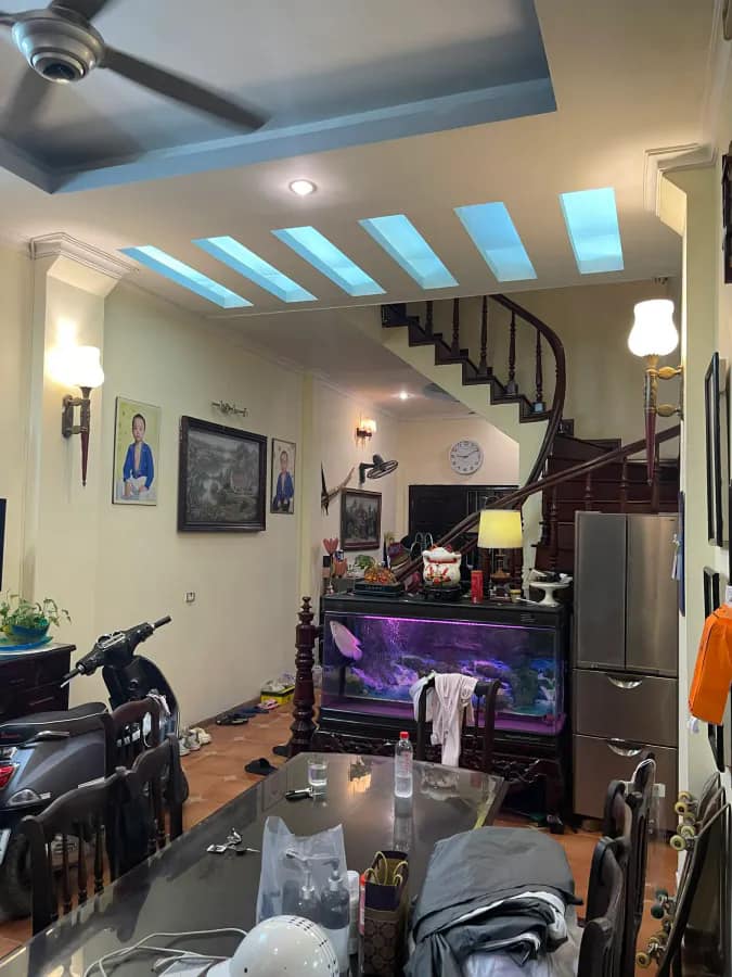 Cực hiếm nhà bán 52m2 5 tầng, mt 4m phố Trần Duy Hưng Quận Cầu Giấy 13.8 tỷ