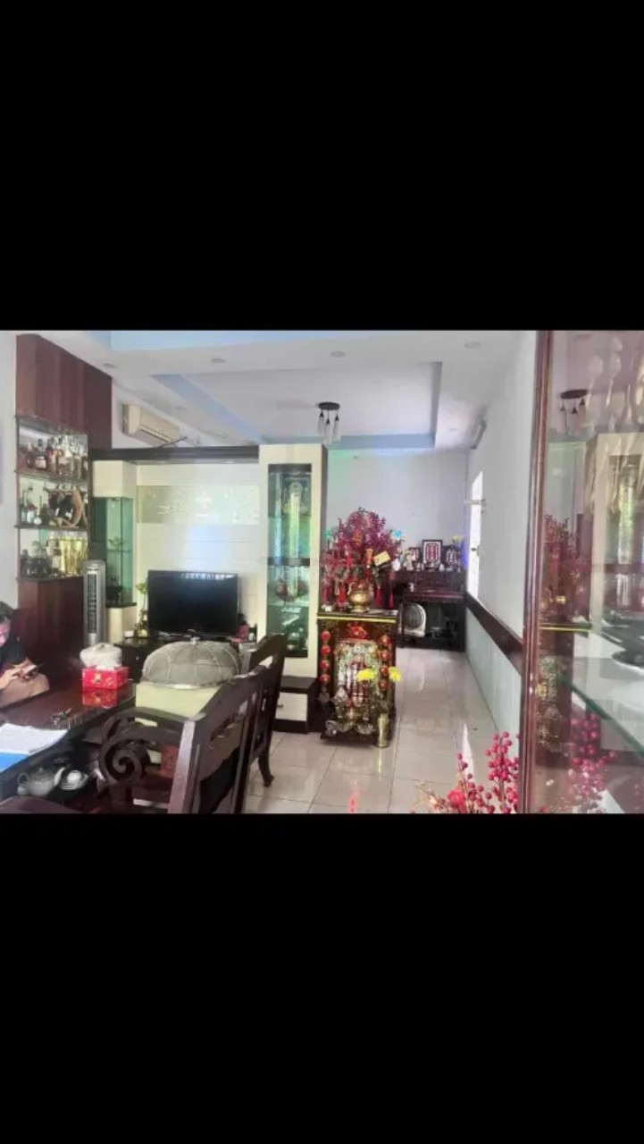 BIỆT THỰ SÂN VƯỜN - KHU COMPOUND NGANG 10M TOÀN QUAN CHỨC NHÀ NƯỚC - CÁCH MẶT TIỀN 2 CĂN giá NHỈN 3X TỶ