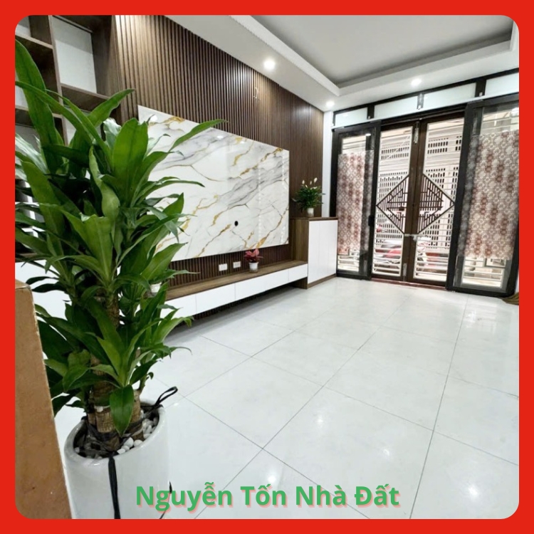 Nhà Đẹp Ở ĐỊNH CÔNG THƯỢNG, Lô Góc, TẶNG NỘI THẤT - DT 33m2 x 5T x 6,39 Tỷ LH 082.996.828