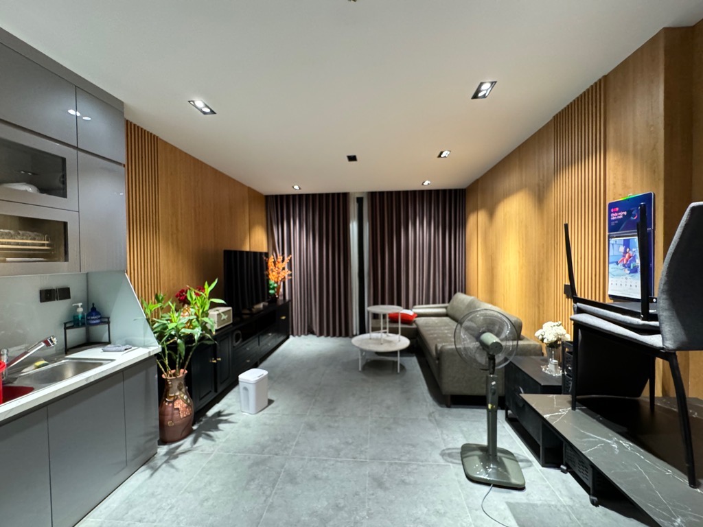 BÁN NHÀ PHỐ ĐÀM QUANG TRUNG, LONG BIÊN, Ô TÔ VÀO, THANG MÁY, MẶT TIỀN RỘNG , 7TẦNG, 10.6 TỶ