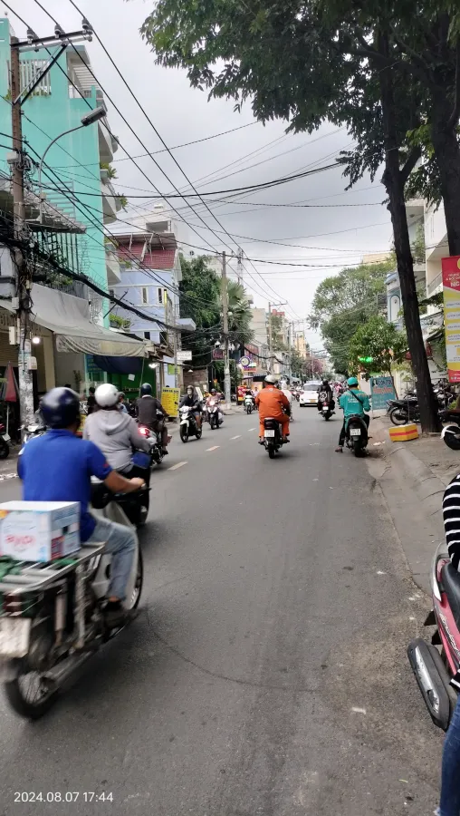 HÀNG VIP TÂN PHÚ - MẶT TIỀN KẾ NGUYỄN SƠN GIÁ NHỈN 1OX TỶ