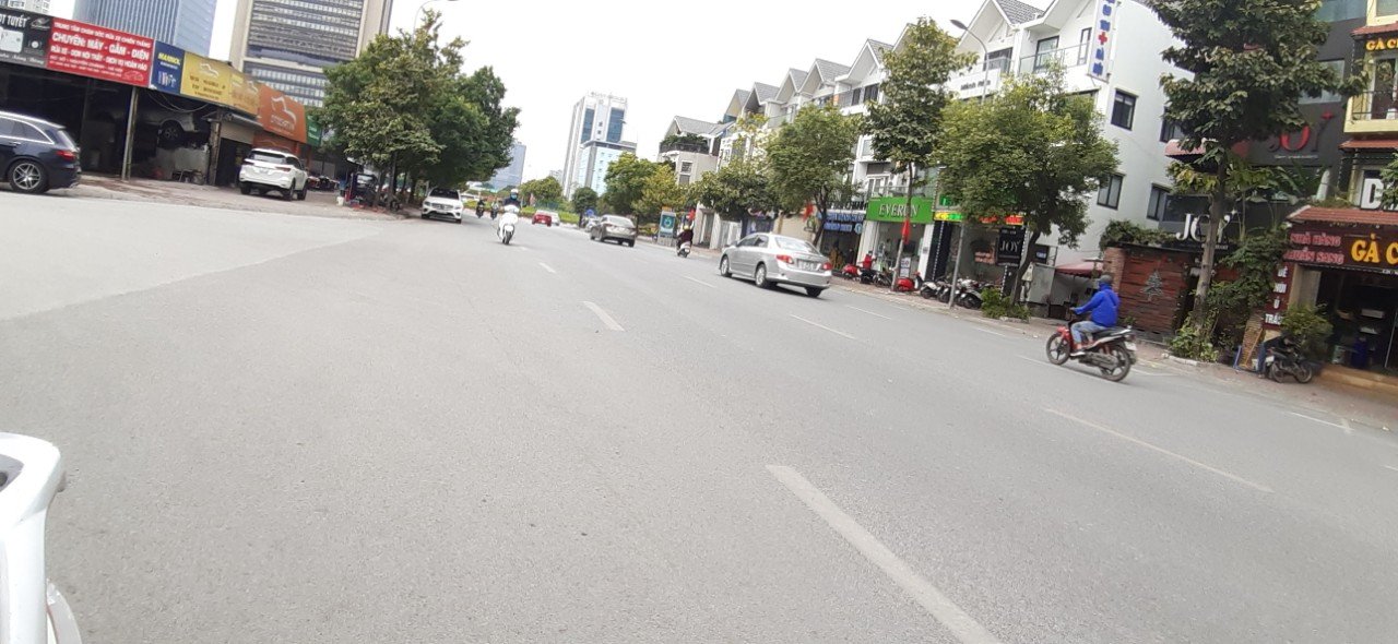 BÁN LIỀN KỀ KHU C37 BỘ CÔNG AN - CÁCH KHUẤT DUY TIẾN 100M - ĐƯỜNG RỘNG - Ô TÔ ĐỂ NGÀY ĐÊM