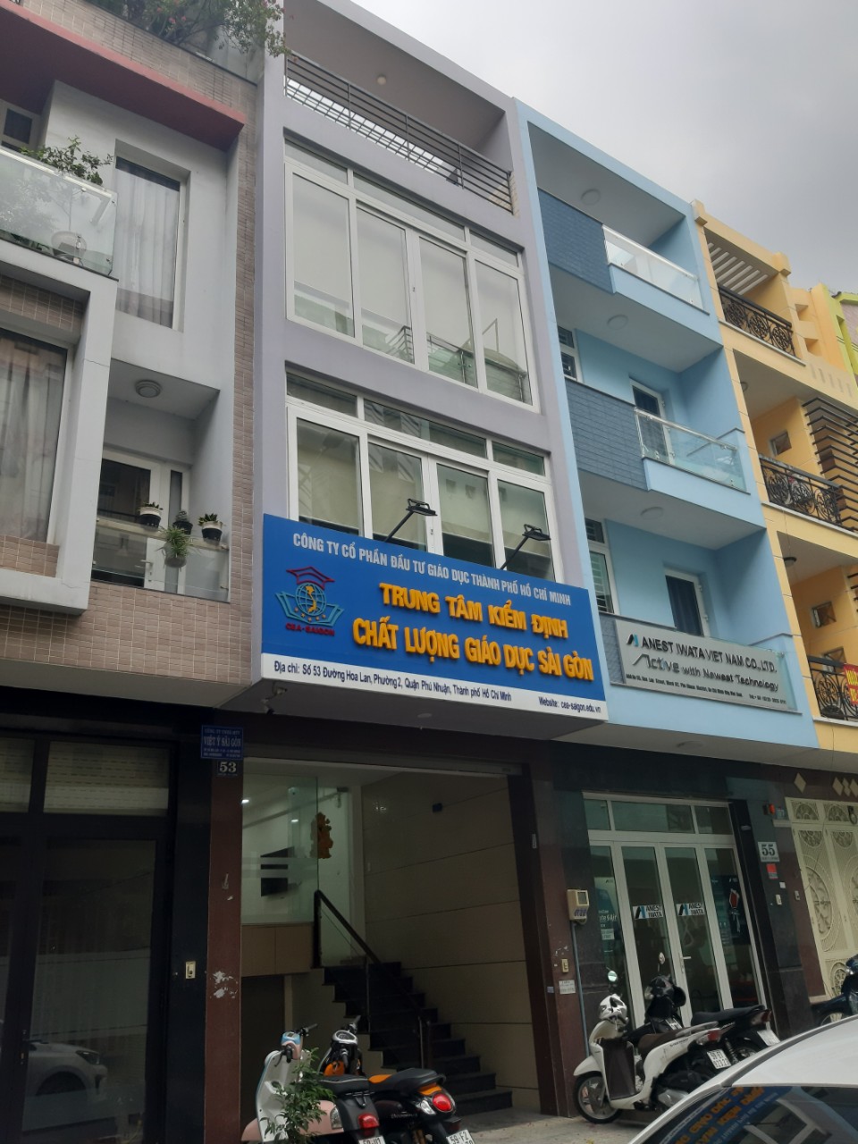 Bán gấp nhà đường Đoàn Thị Điểm, DT 4x18, 3 tầng, giá 13 tỷ TL