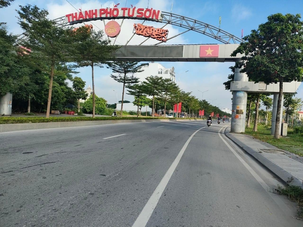 CỰC SỐC CẦN B. ÁN GẤP GIÁ GỐC DO KHÔNG GÁNH NỔI LẠI NGÂN HÀNG BÁN NGAY 01 lô duy nhất tại chợ gỗ phù khê -