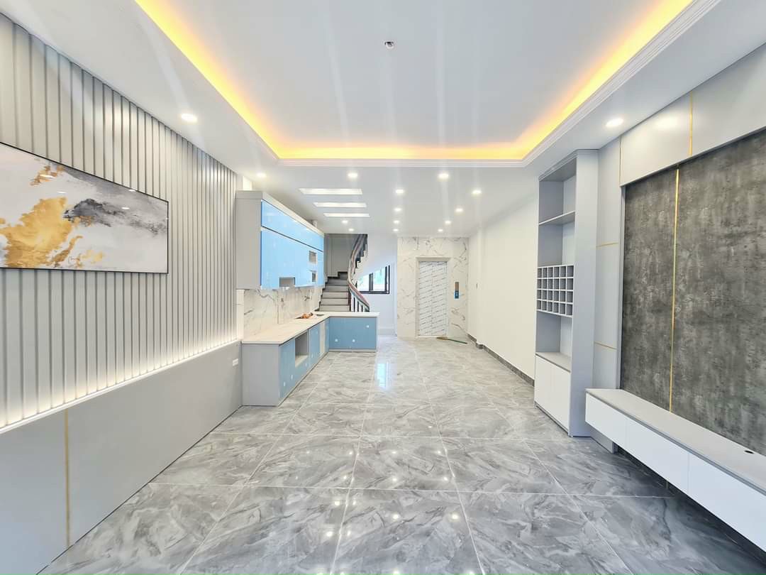 Bán nhà Cổ Linh phân lô, ô tô, gần phố, full nội thất, thang máy 7 tỷ