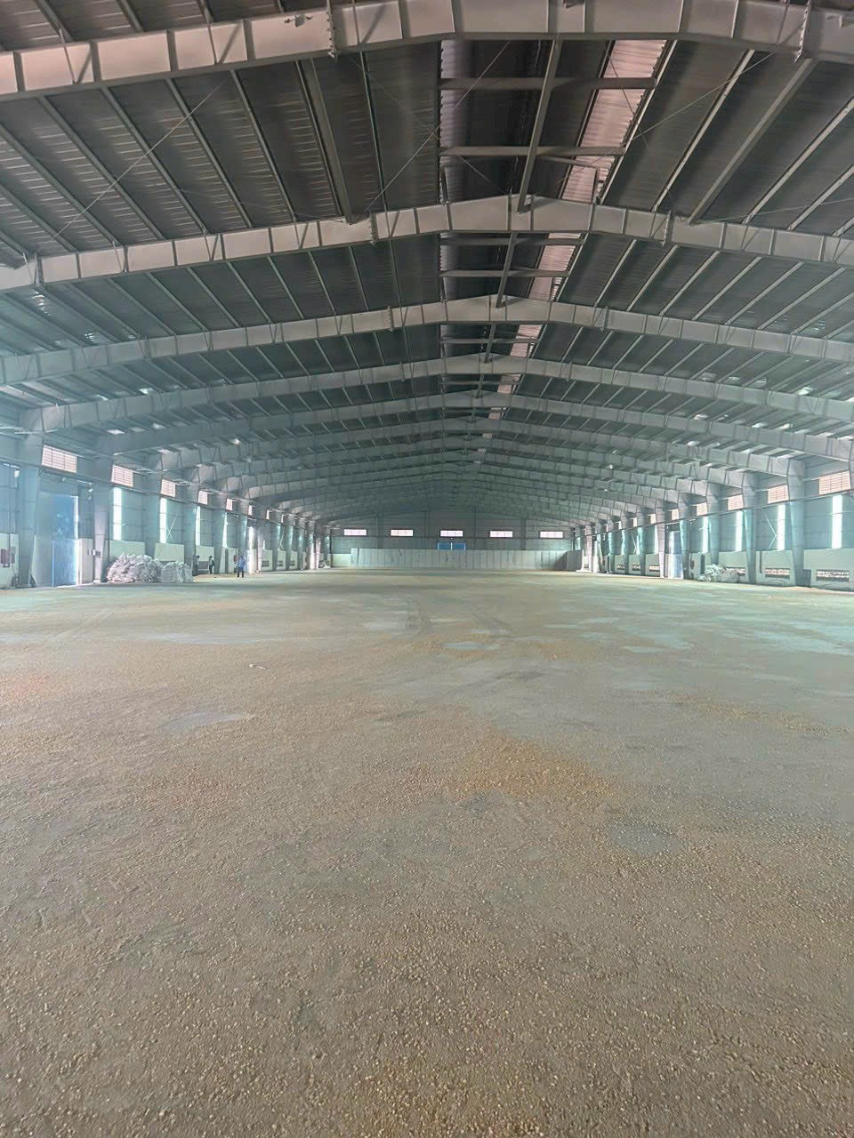 CHO THUÊ KHO XƯỞNG THUẬN AN BÌNH DƯƠNG Diện Tích Đất : 8400m2 Diện Tích Nhà Xưỡng : 4500m2. Nền chịu lực