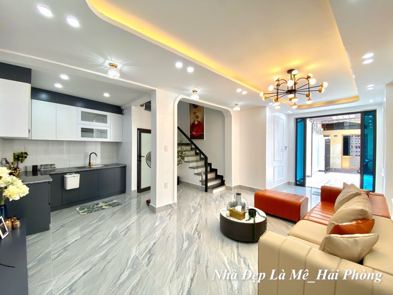 Giảm 200 triệu còn 2.5 tỉ có ngay nhà đẹp sân cổng riêng tại ĐÌnh ĐÔng, 52m 3 tầng