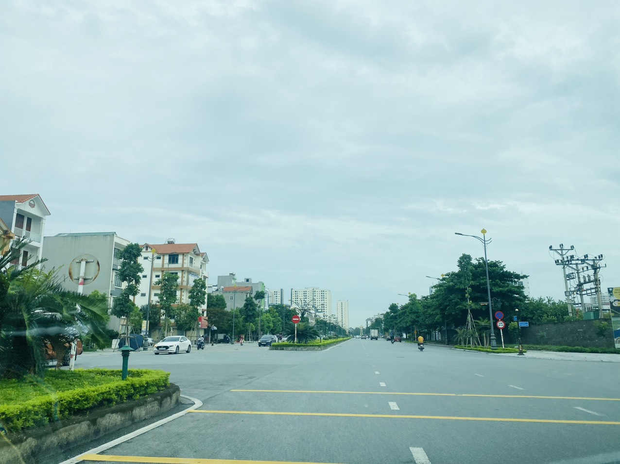 Bán Đất 2 Lô Liền Kề - Vị Trí Đắc Địa, Tại Cửa Ngõ Tây Nam.