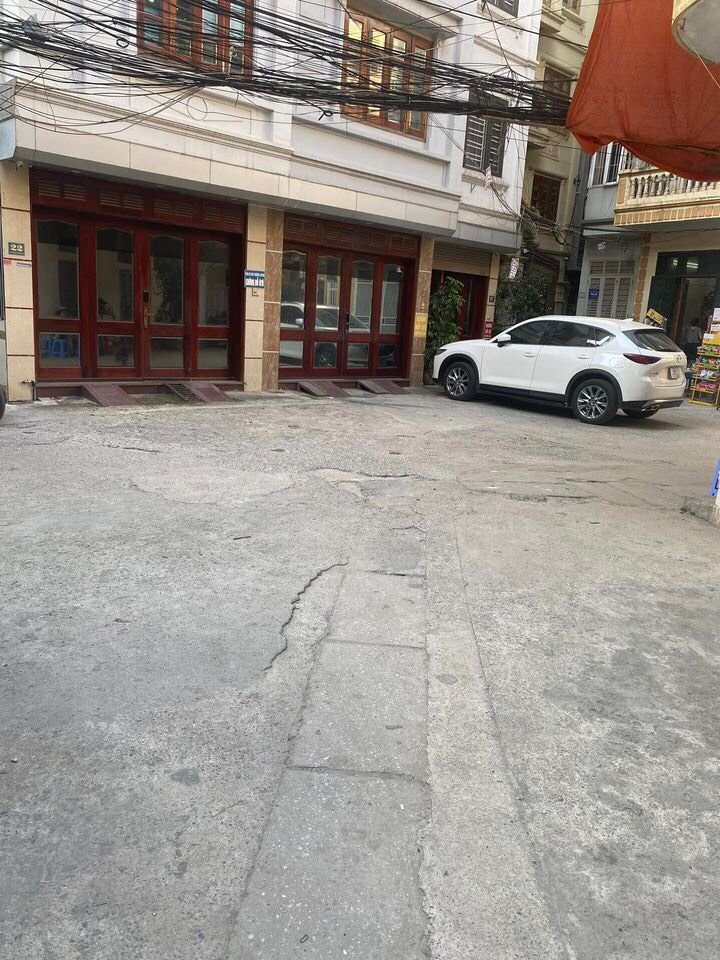 BÁN NHÀ PHÂN LÔ XUÂN LA, 40M2 - MT 4,1M - 5 TẦNG, NGÕ TO Ô TÔ ĐI LẠI, NGAY MẶT PHỐ, GẦN HỒ TÂY, TRƯỚC NHÀ CỰC THOÁNG