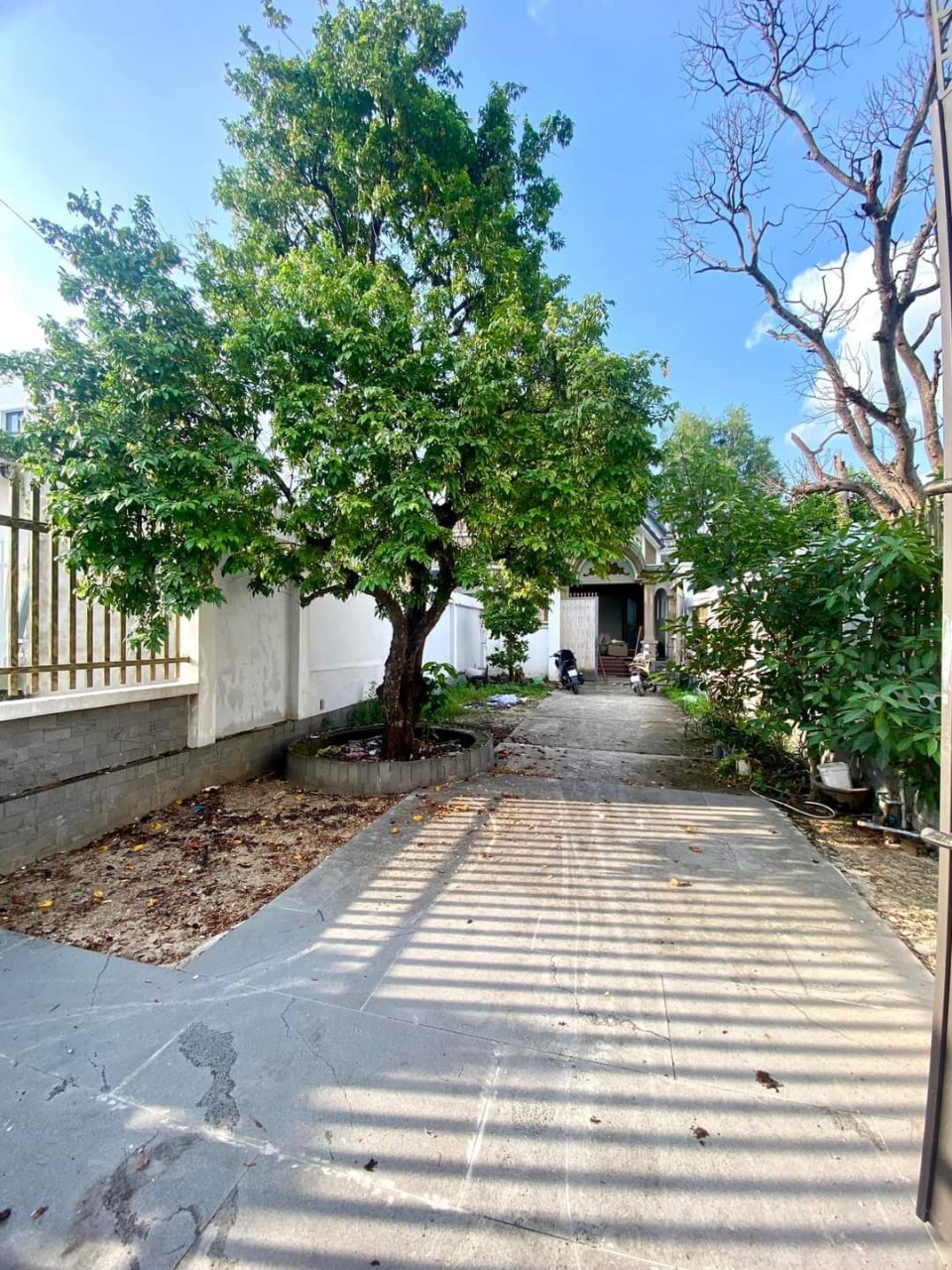 Bán nhà biệt thự nghĩ dưỡng ngộp NH-Thạnh Xuân Quận 12- Dt : 252m2 – 3 tầng