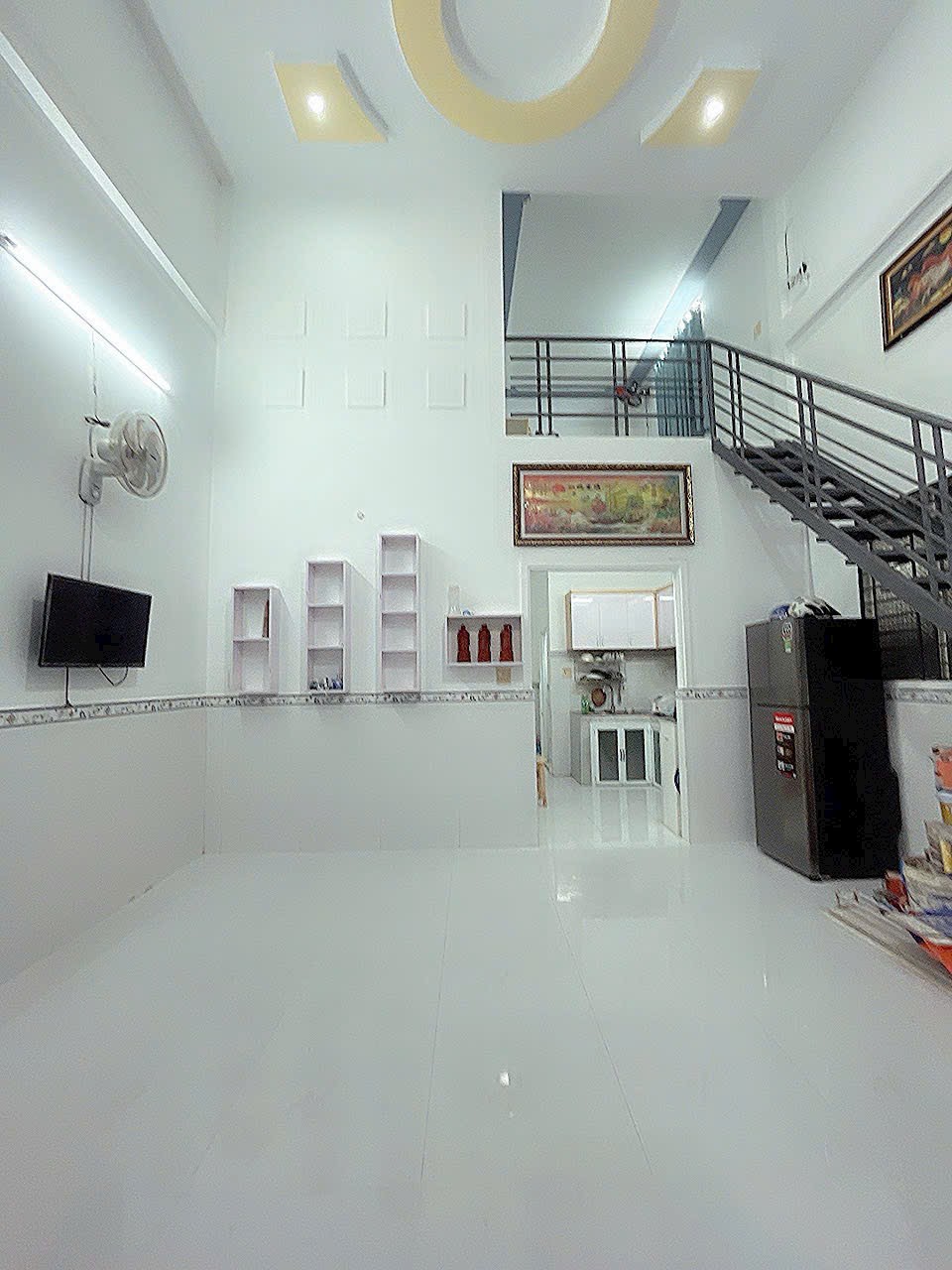 037️Nhà trệt lửng Trục chính KDC tổ 15, Nguyễn Văn Linh, gần lộ 40m . Q Bình Thủy Giá Bán: 1 tỷ 580tr