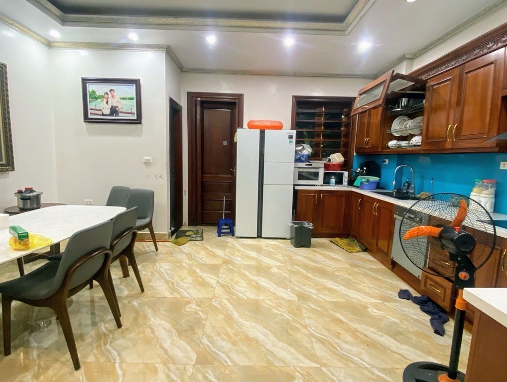 Bán nhà phân lô Tổng Cục 5 Yên Xá - Thanh Trì ,100 m2, mặt tiền 5,4 m, giá 19,8 tỷ.