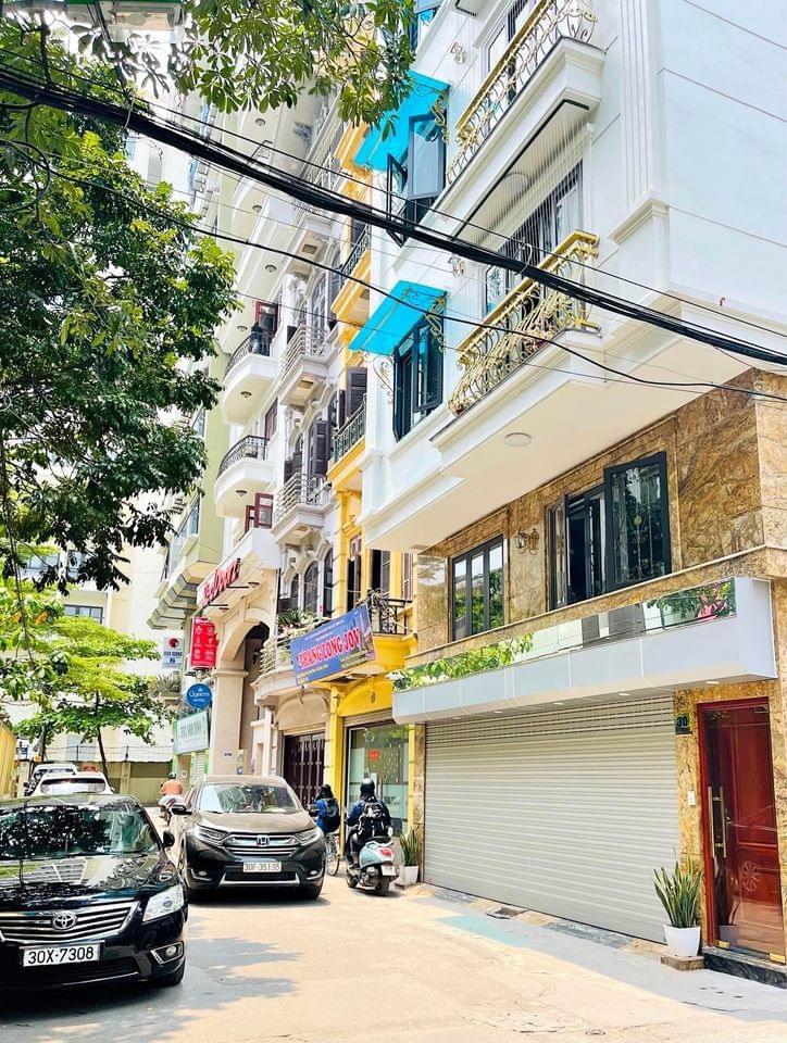 Ở VIP, KINH DOANH PHỐ VƯƠNG THỪA VŨ 48M, Ô TÔ TRÁNH, LÔ GÓC 9.9 TỶ.