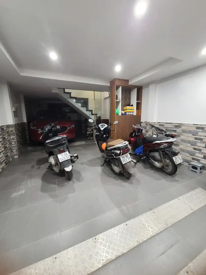 PHÁO ĐÀI LÁNG, ĐỐNG ĐA 52M2 x 6 TẦNG, KHU NHÀ GIÀU - PHÂN LÔ Ô TÔ TRÁNH - NHÀ MỚI ĐẸP - GARA 3 Ô TÔ - NỘI THẤT ĐẲNG CẤP