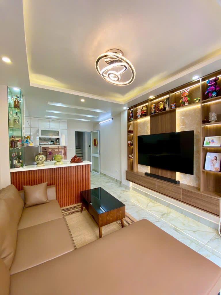 SIÊU HIẾM PHỐ THÁI HÀ Ở SƯỚNG, DÂN TRÍ CAO, 39M, 7,9 TỶ.