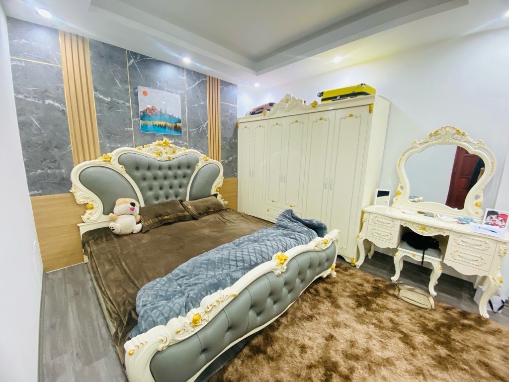 Chính chủ nhờ bán hộ nhà ở Mễ Trì Hạ Chủ tặng lại toàn bộ nội thất xịn xò