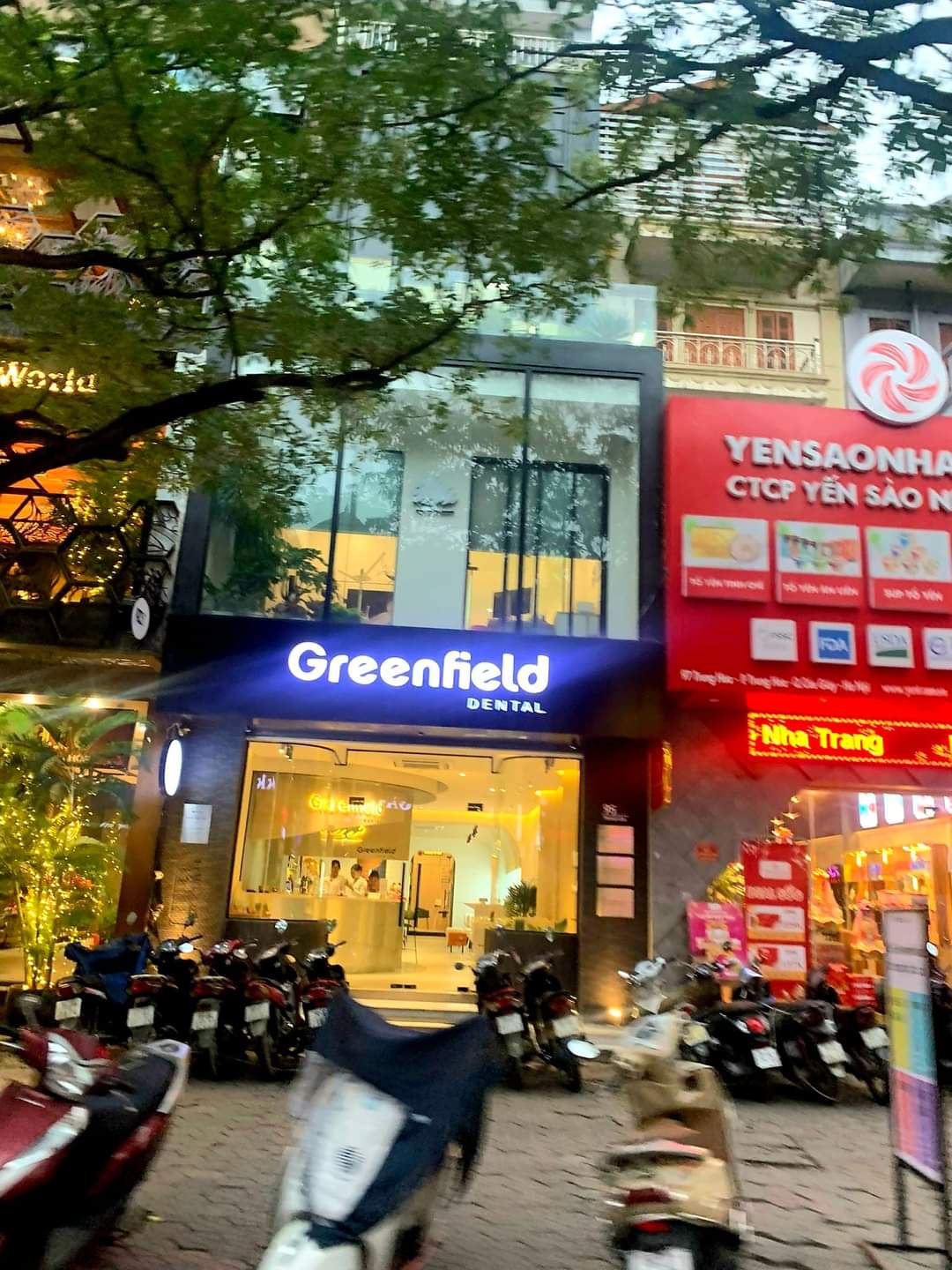 Cho thuê nhà kinh doanh 45m2 mặt phố Nguyễn Hữu Huân. Gọi ngay: 0975.997.166