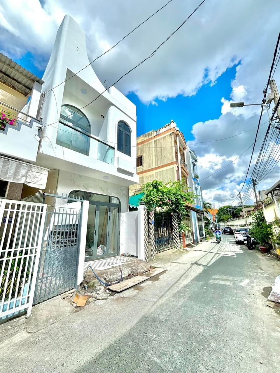 057BÁN NHÀ LẦU MỚI. HẺM 72B NGUYỄN THỊ MINH KHAI TRỤC CHÍNH HẺM 2 Ô TÔ QUA MẶT TÂN AN NINH KIỀU CẦN THƠ Giá