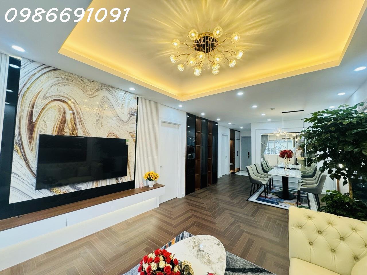 SIÊU PHẨM TRONG ĐÊM CÓ 1-0-2 Golden palace 54 đường Lê Văn Lương. Thanh Xuân. Hà nội