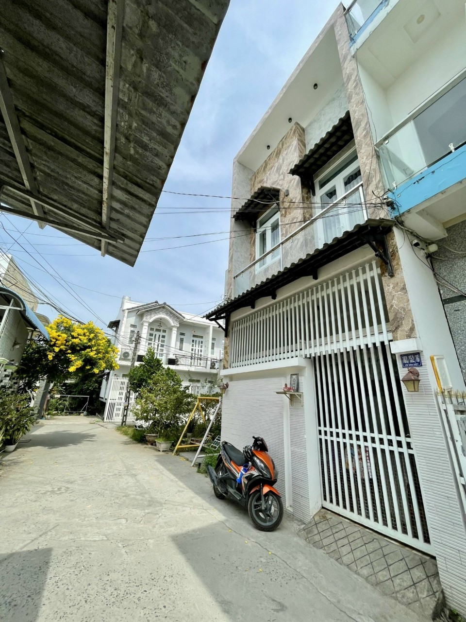 061Bán Nhà . Hẻm 9 Phạm Ngọc Hưng, An Hoà, Ninh Kiều Gần Siêu Thị Lotte và Cao Đẳng Y Tế Giá Chỉ : 2 tỷ