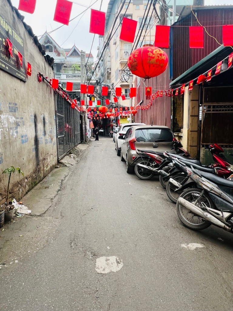 Bán Gấp Căn Nhà DV Sau TT Hội Nghị Quốc Gia – Ô tô đỗ cửa Dòng Tiền 720tr/năm – Đang cho thuê full phòng