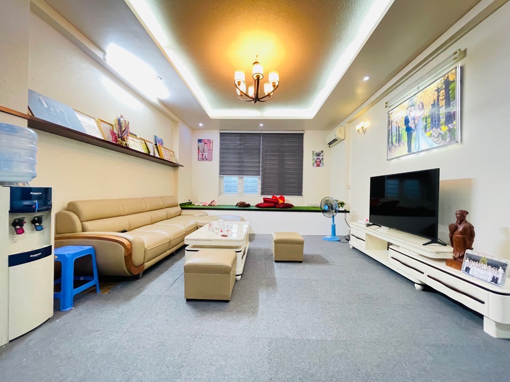 BÁN NHÀ SAU TRUNG TÂM HỘI NGHỊ QUỐC GIA – Ô TÔ ĐỖ CỬA 60M2 – 13 TỶ ( THƯƠNG LƯỢNG TRỰC TIẾP VỚI CHỦ NHÀ)