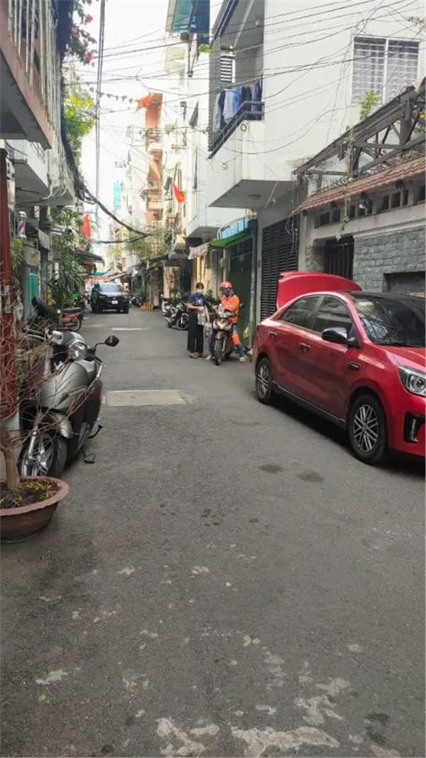 Nhà 6 tỷ,HXH Lê Văn Sỹ, Phú Nhuận 3 tầng, thông thoáng