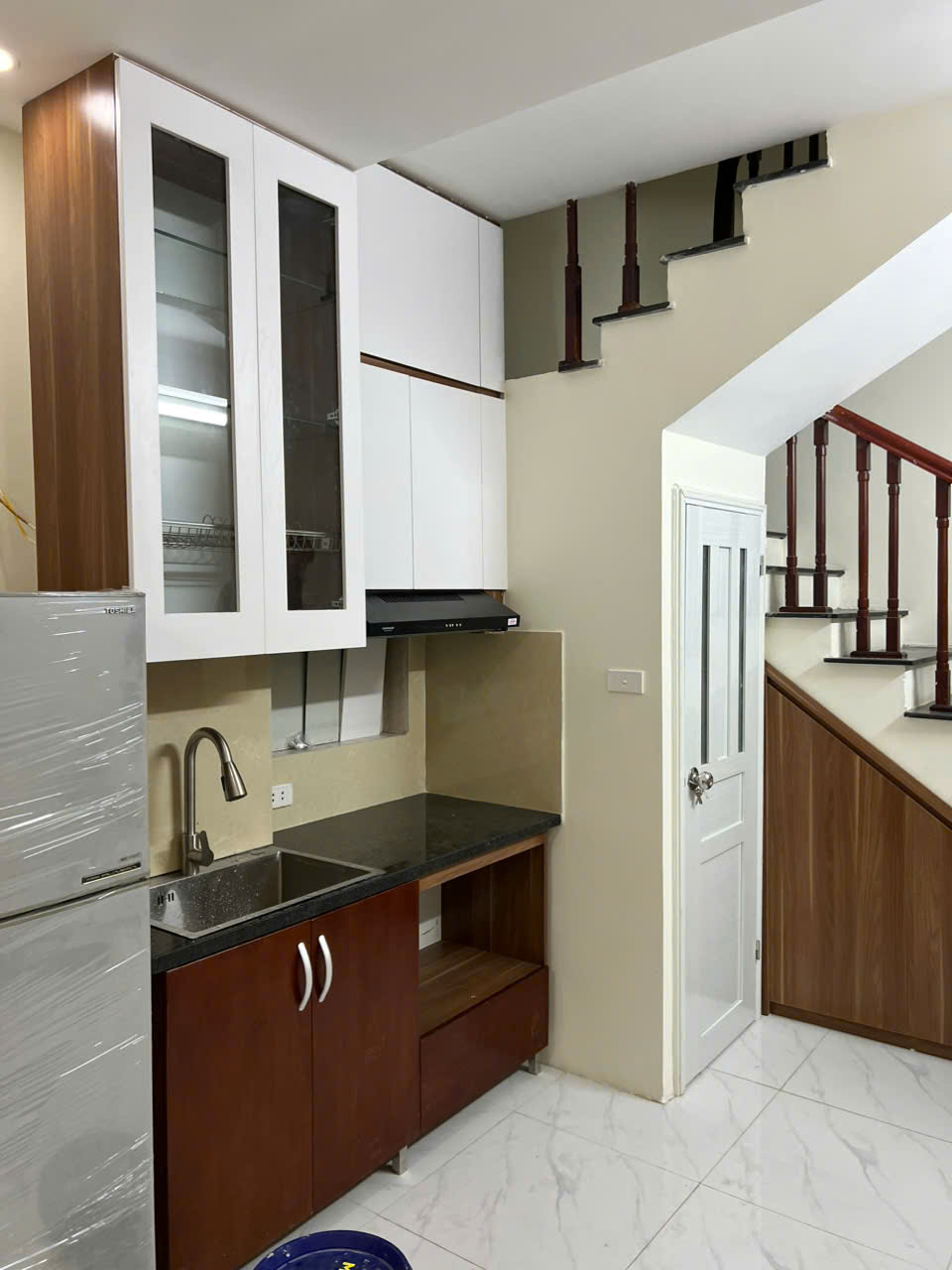 Nhà 28 Điện Biên Phủ 25M2 5 Tầng 8.2 Tỷ Mới Đẹp Nội Thất, 1 Nhà Ra Ô TÔ Tránh