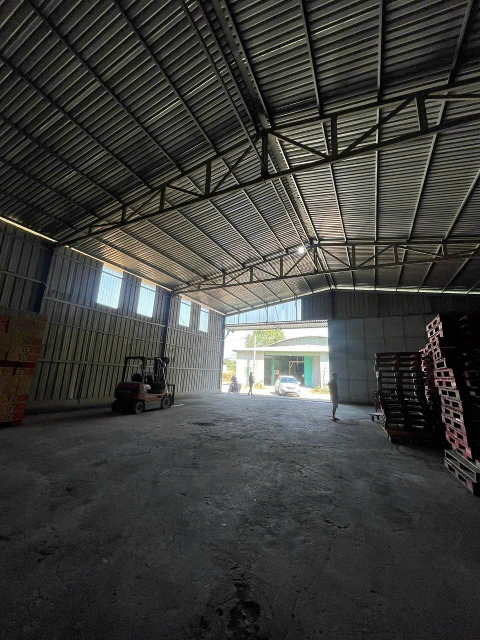 Cho Thuê Kho Xưởng 680m² Tại Bến Cát, Bình Dương - Giá Chỉ 30 Triệu/Tháng! Điện 3 Pha, Đường Xe Container Đậu Thoải