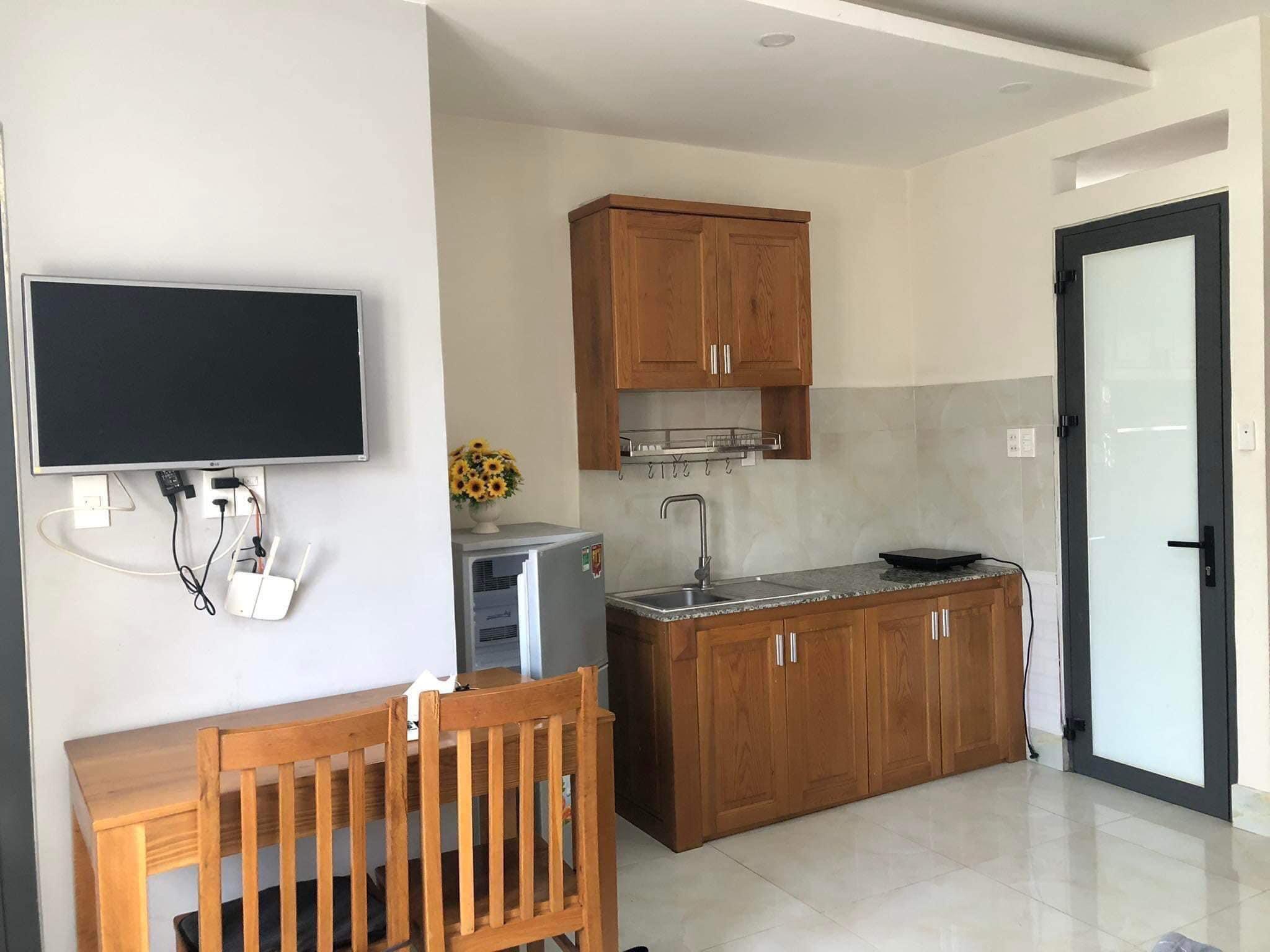 Cho thuê phòng đẹp full nội thất, máy lạnh ở p2, Quận 3.