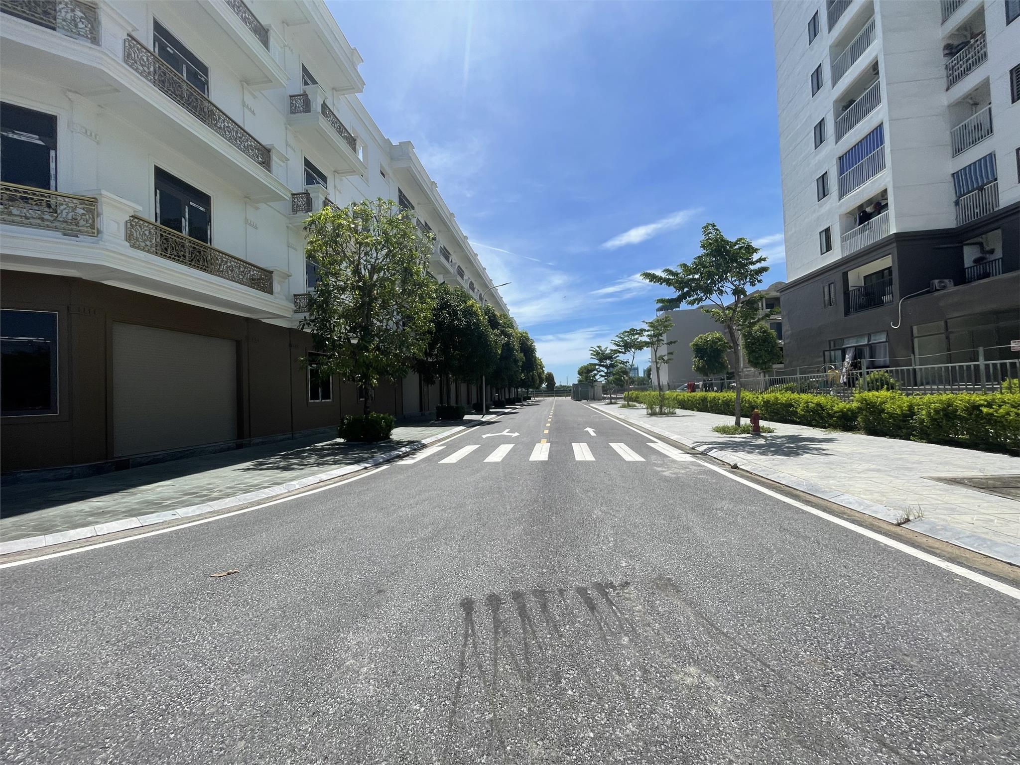 SHOPHOUSE MẶT ĐƯỜNG HÀ HUY TẬP. NHẬN NHÀ, NHẬN SỔ NGAY. CĐT: 0966 343 969