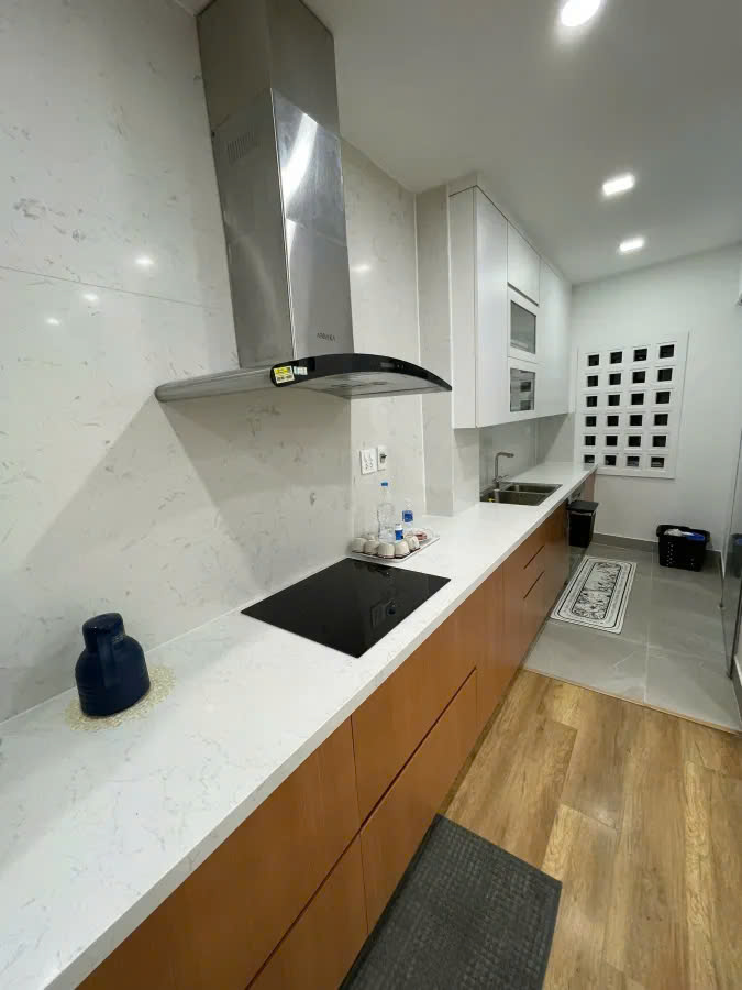 XUÂN LA, TÂY HỒ,86M2 PHÂN LÔ KINH DOANH ĐỈNH, GARA Ô TÔ, THANG MÁY NHẬP KHẨU - NHÀ ĐẸP - THOÁNG TRƯỚC SAU - CHỦ CẦN BÁN