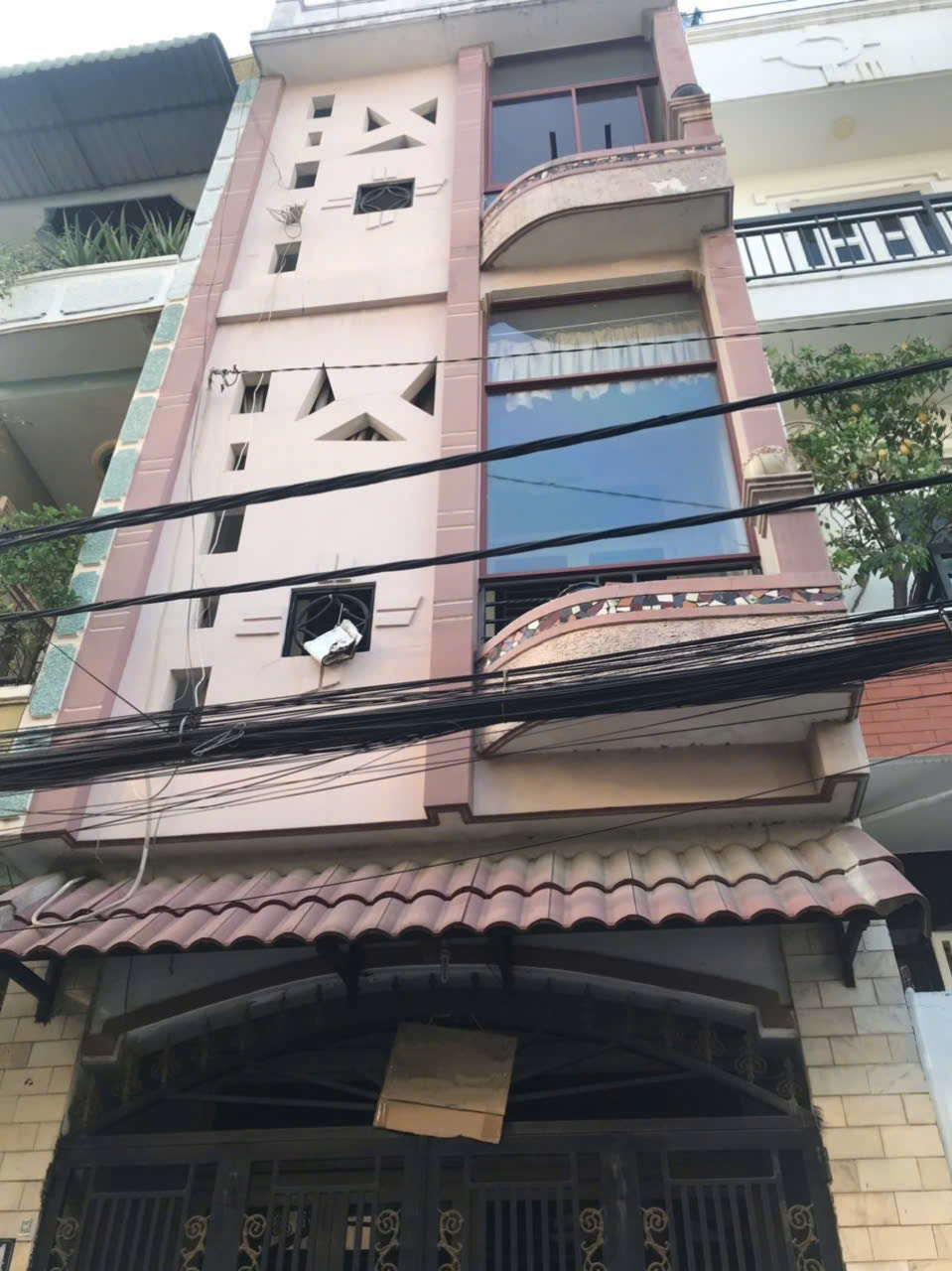 Tân Bình, Huỳnh văn nghệ , nhà 4 tầng kiên cố, hẻm 6m, thông tứ tung, đủ tiện ích chỉ 5,5T