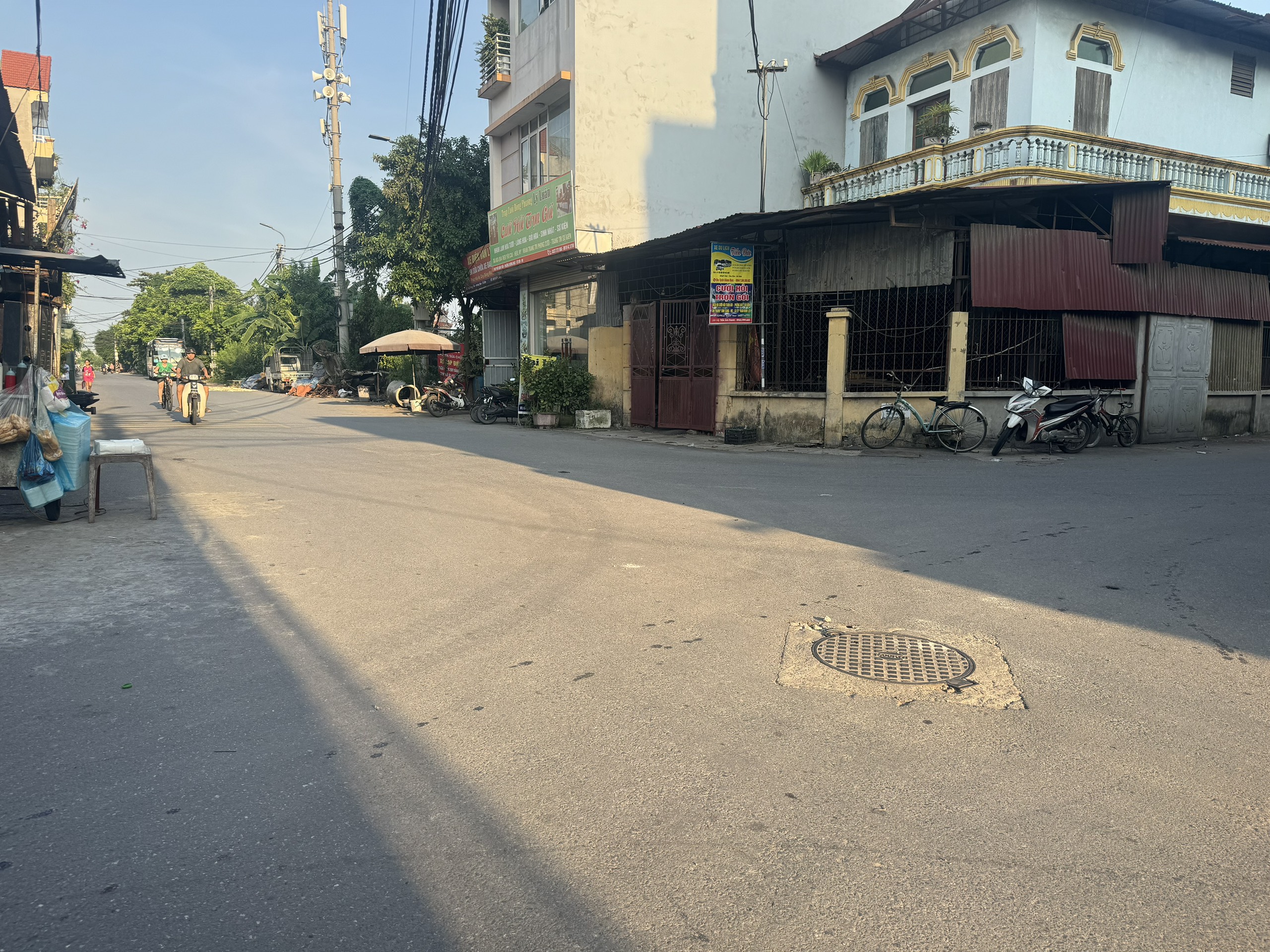 CHÍNH CHỦ CẦN BÁN LÔ ĐẤT NẰM TRÊN TRỤC CHÍNH PHỐ ME Diện tích 146m2 mặt tiền 5m