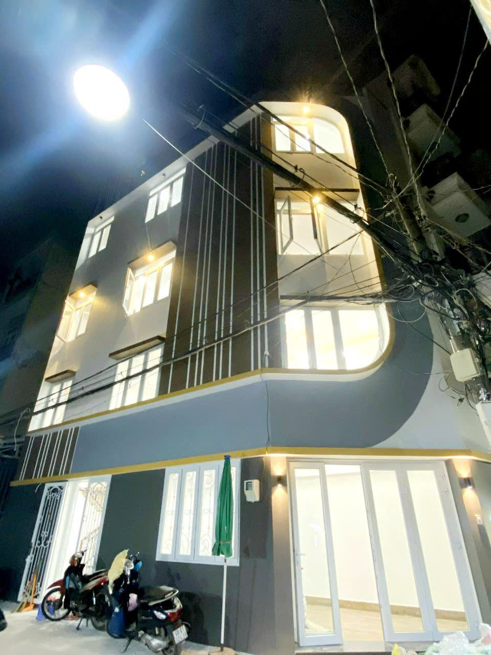 Bá nhà Gò vấp-Nguyễn Tư giản (4.6*11.5m),-5 Tầng, hẻm xe tải, cách mặt tiền 10m, 5.8Tỷ