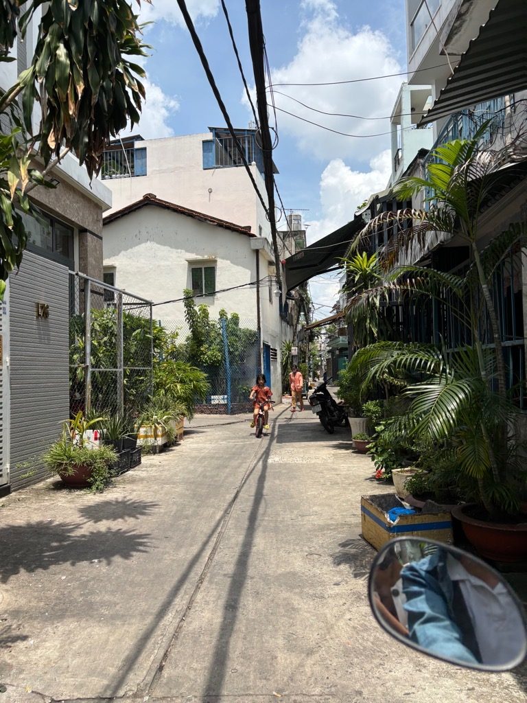 Bán Nhà Cư Xá Phú Lâm A, Phường 12, Quận 6. DT 30m2 x 3 tầng (3 x 10). Nhà mới . Giá 3.79 tỷ TL.