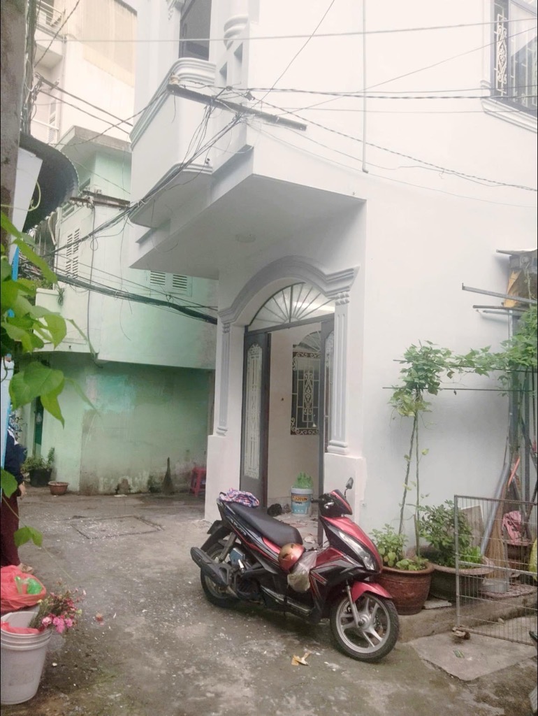 Bán Nhà Bến Phú Lâm, Phường 9, Quận 6. DT 15m2 x 3 tầng (3.2 x 15). Giá 2.5 tỷ TL.